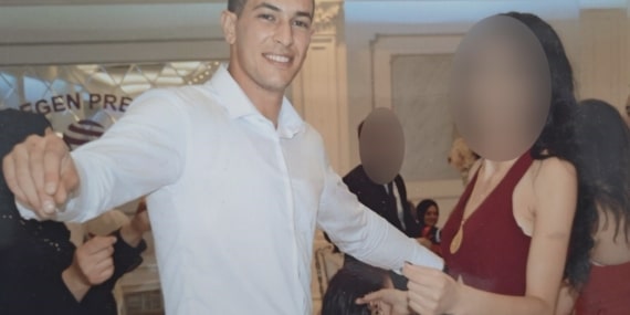 DÜĞÜN GECESİ ŞÜPHELİ ŞEKİLDE ÖLEN UZMAN ÇAVUŞUN EŞİNİN YARGILANMASINA BAŞLANDI TUTUKSUZ YARGILANAN GELİN HAKKINDA ADLİ KONTROL ŞARTI GETİRİLDİ