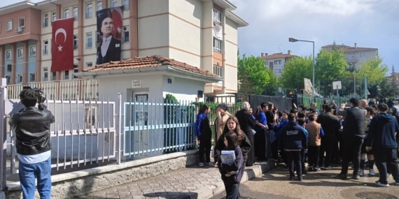 ANKARA'DA 5. SINIF ÖĞRENCİSİNİN OKULA TABANCA GETİRDİĞİ İDDİASI