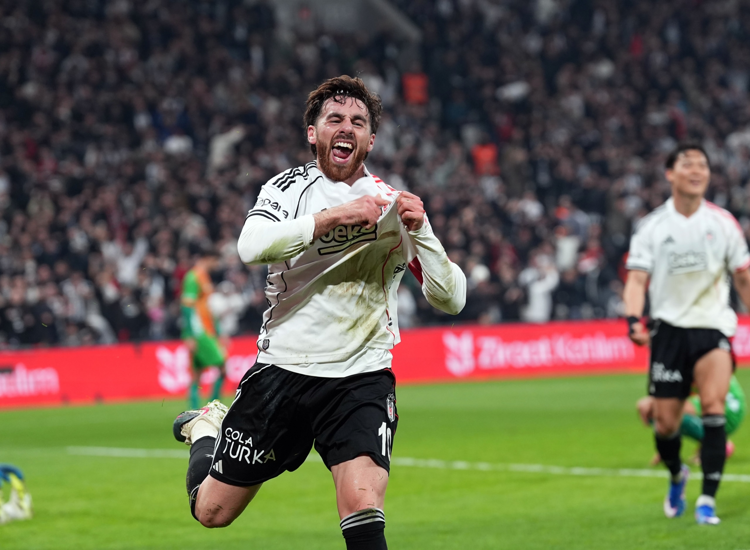 BEŞİKTAŞ'TA KAPTAN ORKUN KÖKÇÜ, 9 GOLE ULAŞTI