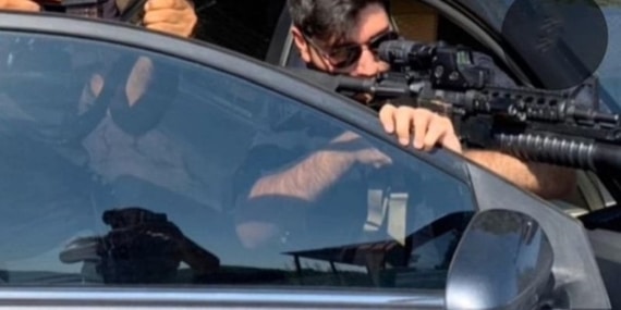 MUSTAFA TÜRKAY SONEL'İN UZUN NAMLULU SİLAHLARLA ÇEKTİĞİ FOTOĞRAFLAR ORTAYA ÇIKTI