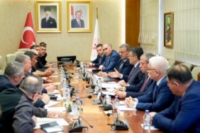 İÇİŞLERİ BAKANLIĞI: "MADEN İŞÇİLERİNİN EYLEMLERİNİ DEĞERLENDİRMEK AMACIYLA, İŞÇİ VE İŞVEREN TARAFLARI ARASINDA GÖRÜŞME GERÇEKLEŞTİRİLMEKTEDİR"