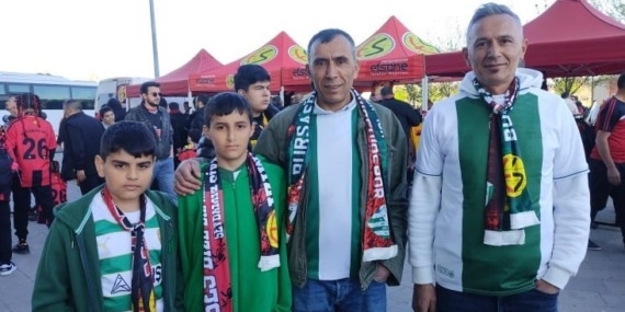 BURSASPORLU TARAFTARDAN ESKİŞEHİRSPOR'A DESTEK