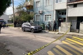 KIZININ DÜĞÜNÜNE 2 GÜN KALA EŞİNİ ÖLDÜREN SANIK: "KENDİMİ KAYBETTİM, CİNNET GEÇİRDİM" YÜREKLERİ DAĞLAYAN İFADE: "'BİR DAHA GÖZLERİNDEN YAŞ AKMAYACAK' DİYE SÖZ VERDİ AMA KARDEŞİMİ ÖLDÜRDÜ"