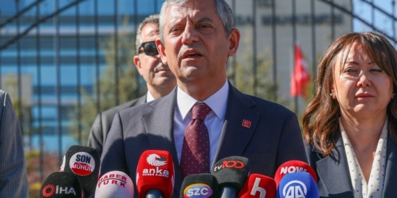 CHP GENEL BAŞKANI ÖZEL: "ANAYASA MAHKEMESİ, TÜRKİYE'DE HERKESİN, HER TÜRLÜ TARTIŞMADAN UZAK TUTMASI GEREKEN BİR MAHKEME"