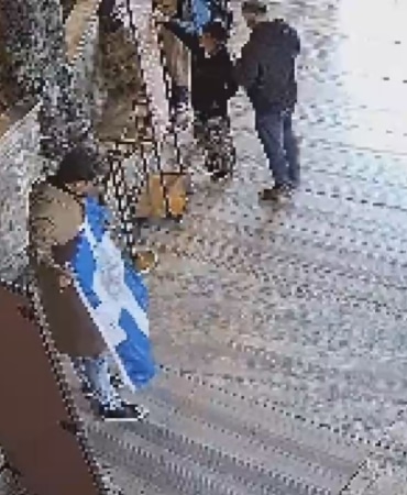 Ayasofya Camii'nde dini ve ideolojik içerik taşıyan sembolik