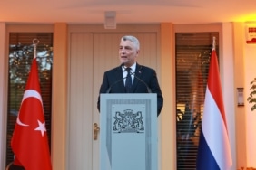 Bakan Bolat: Hollanda Türkiye'deki yatırımlarda 32 milyar dol