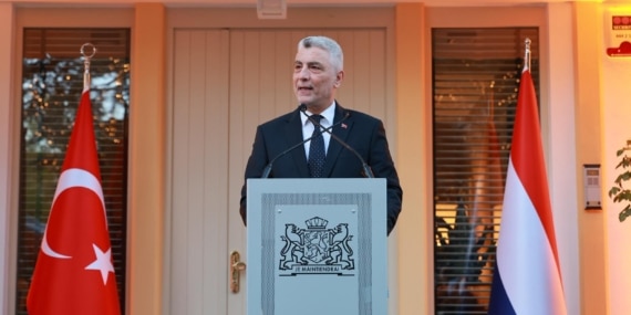 Bakan Bolat: Hollanda Türkiye'deki yatırımlarda 32 milyar dol