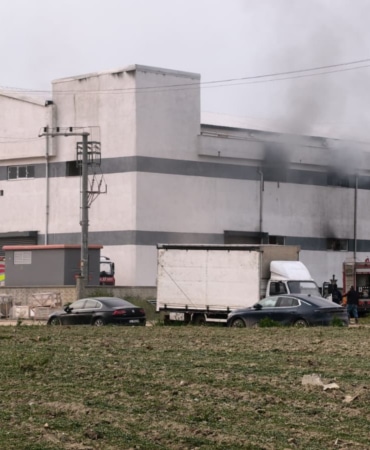 Bursa'da mobilya fabrikası yangını