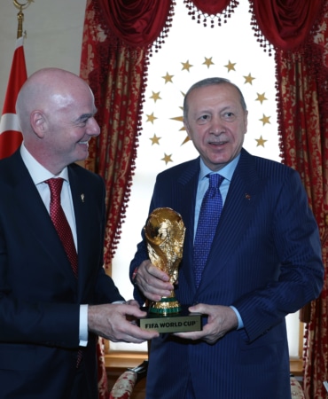 Cumhurbaşkanı Erdoğan, FIFA Başkanı Infantino’yu kabul et