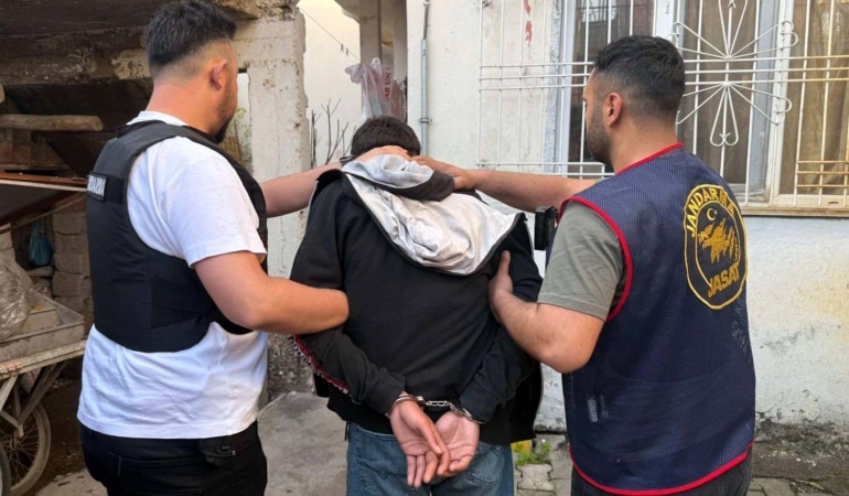 MİT'ten siber suç şebekesine operasyon; 12 gözaltı