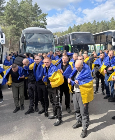 Rusya ve Ukrayna arasında esir takası: 193'er asker serbest b.