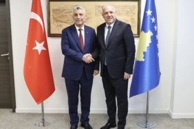 Ticaret Bakanı Bolat, Kosova Başbakan Yardımcısı Damka ile