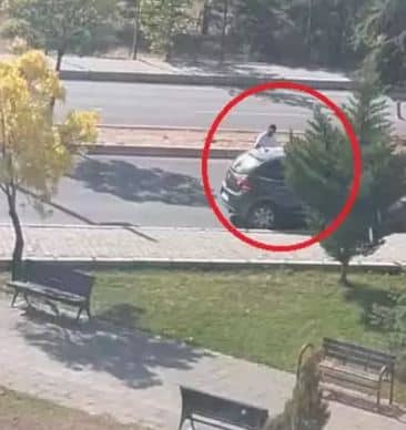 Üniversitede pompalı tüfekle eski eşini vurarak öldüren sa