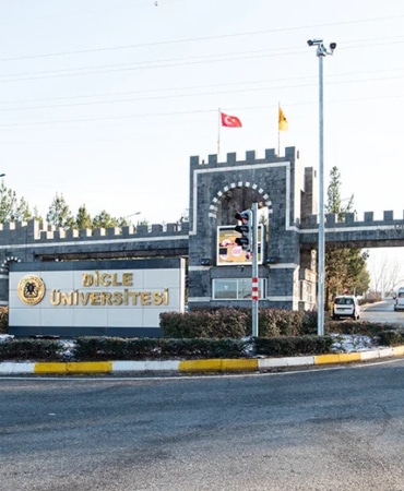 dicle-universitesi-167b59135597eb