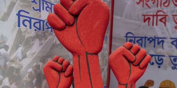 Bangladeş'te 1 Mayıs Emek ve Dayanışma Günü yürüyüşü düzenlendi