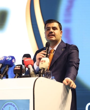 EYYÜP KADİR İNAN'DAN İZMİR ÇEVRE YOLU'NUN ÜCRETLİ OLACAĞI İDDİALARINA YALANLAMA