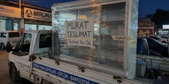 KARABÜK MERKEZLİ 14 İLDE YAPAY ZEKA DESTEKLİ DOLANDIRICILIK ÇETESİ ÇÖKERTİLDİ SAHTE FATURA VE YAPAY ZEKA İLE 90 KİŞİYİ DOLANDIRAN 23 KİŞİ YAKALANDI