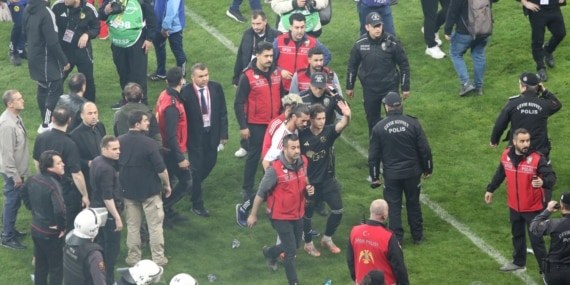 ESKİŞEHİR'DE PLAY-OFF MÜCADELESİ OLAYLI BİTTİ