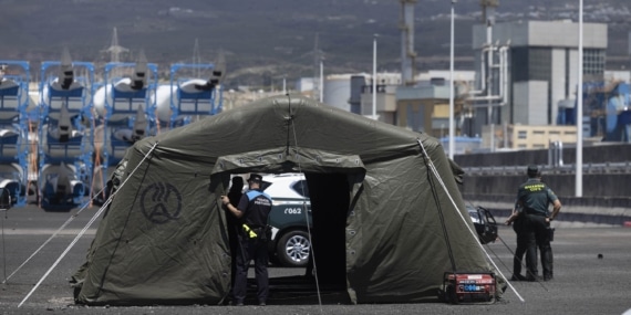 Spain prepares for arrival of passengers of the hantavirus-stricken cruise ship