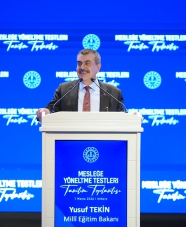 Bakan Tekin: Mesleğe yönlendirmedeki doğru adımlar bize cidd
