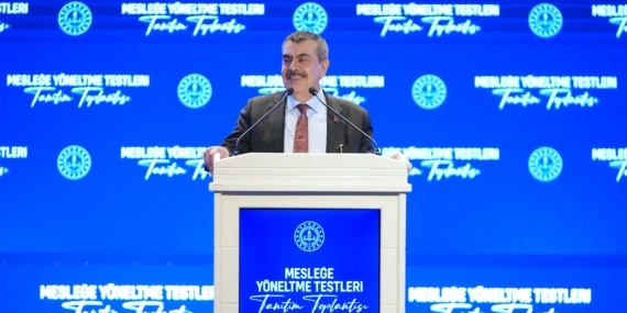 Bakan Tekin: Mesleğe yönlendirmedeki doğru adımlar bize cidd