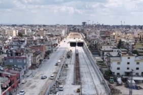 Bakan Uraloğlu: Hızlı Tren Projesi'nin Mersin- Adana arasın.