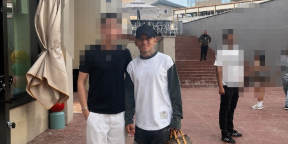 Beyoğlu'nda Galatasaraylı futbolcu Torreira'ya saldıran şüp