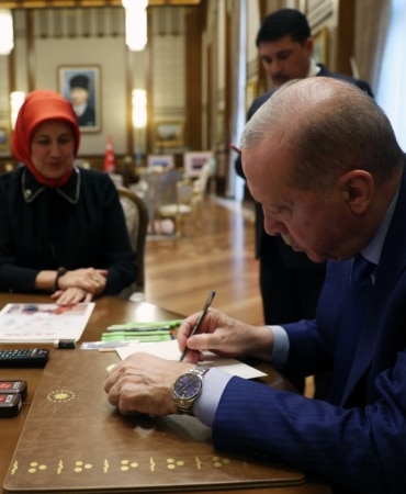 Cumhurbaşkanı Erdoğan, Türk Kızılaya kurban bağışında