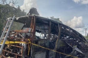 Photo Flash | At least 16 killed in bus-tanker truck collision in Indonesia's Sumatra