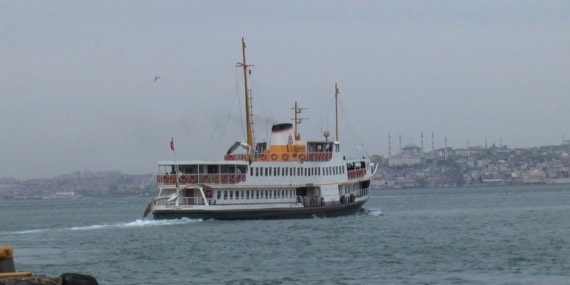 Kadıköy'de vapura binen Azerbaycanlı kadın kayboldu; çantas