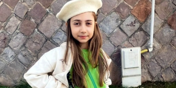 Kahramanmaraş’ta okuldaki saldırıda yaralanan Almina hayat.