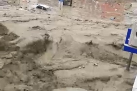 Samsun’da sağanak sele dönüştü
